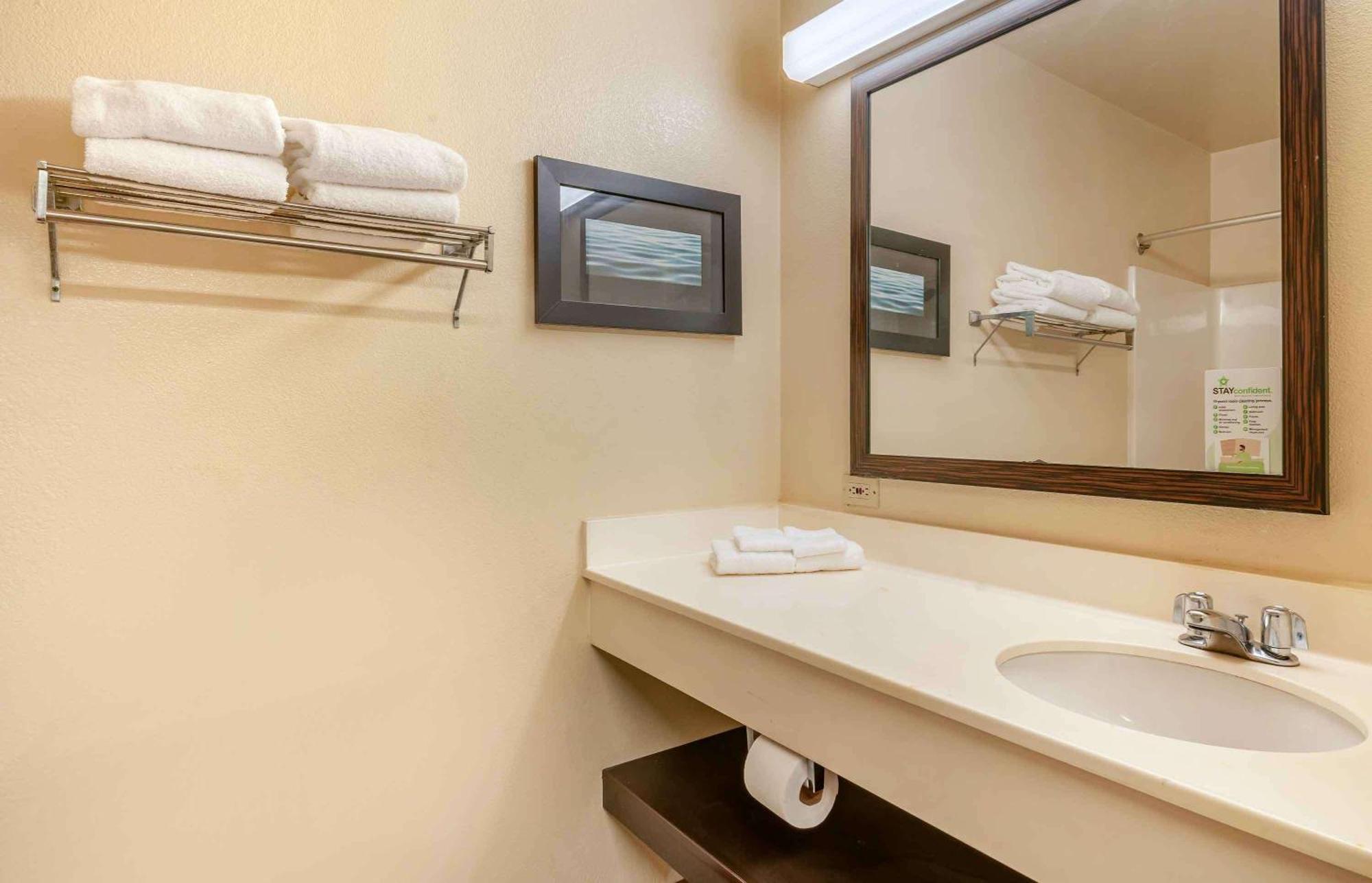 Extended Stay America Suites - Oakland - Emeryville Bagian luar foto