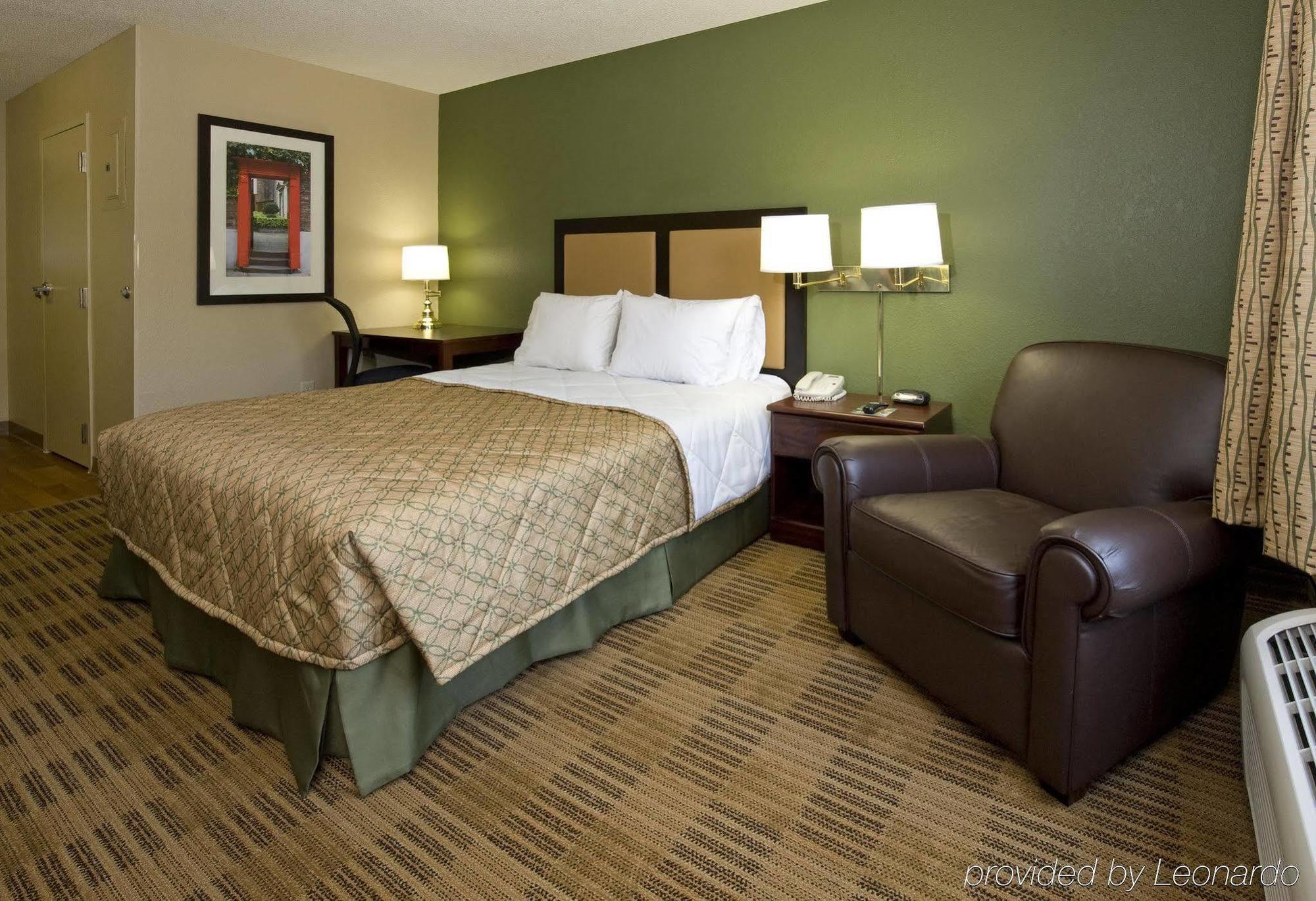 Extended Stay America Suites - Oakland - Emeryville Bagian luar foto